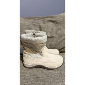 LL Bean Suede Primaloft Insulated Winter Boots Womens 7 Quilted Sherpa Cream